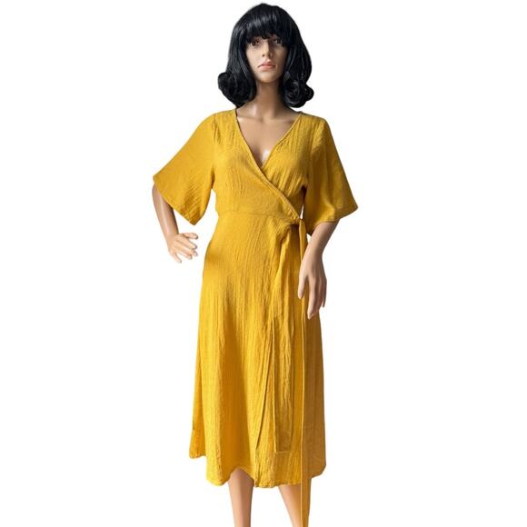 NWT urban outfitters yellow print wrap short sleeved dress size small - Picture 5 of 14